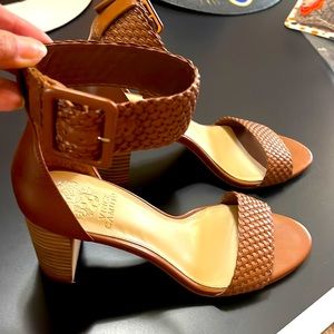 Vince Camuto Ankle Strap Sandal Sz 8.5